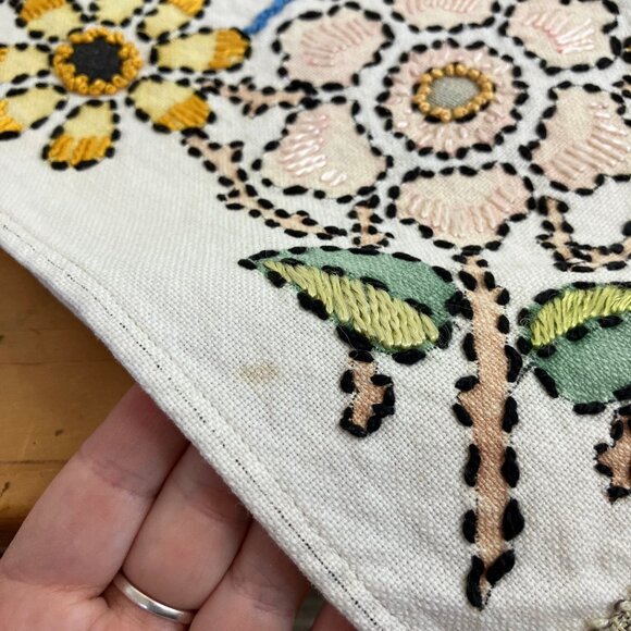 Hand Embroidered Flower Swag Table Runner Vintage Cotton w/ Fringe Ends 15x46" - Picture 5 of 9